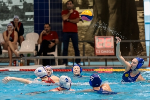 Волгоградские ватерполистки разгромили «КИНЕФ-2»