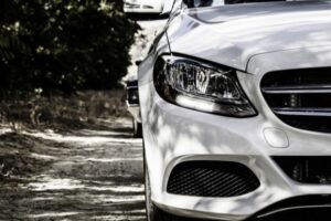 На юге Волгограда угнали Белый Mercedes С-180