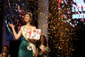 Закулисье провинциальных конкурсов красоты: девушки выставили напоказ все, что смогли – ФОТО