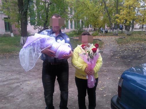 Дочерям убитой многодетной волгоградки ищут новую семью