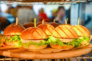 Психолог предостерегла от разделения продуктов на плохие и хорошие