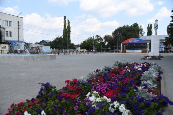 Бочаров высоко оценил качество благоустройства Клетского района