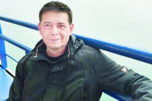 Преподаватель из Волгограда просит спасти ее мужа