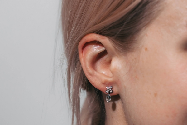 Врач рассказал, кому лучше отказаться от пирсинга