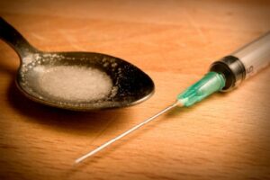 В Волгограде юрист устроил в квартире наркопритон