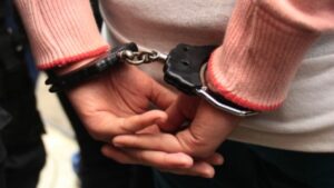 Полиция Калмыкии задержала 60-летнюю волгоградку, находившуюся в розыске