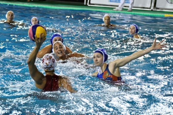 Капитан «Спартака-Волгоград» забросила мяч в ворота сборной Испании