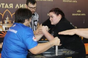Лучшая армрестлерша Волгоградской области взяла медаль в Элисте