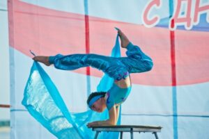 Болельщиков в Волгограде развлекают конкурсами, выступлениями и живой музыкой