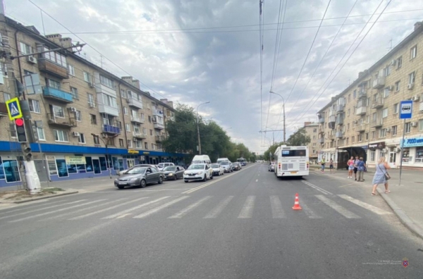 На севере Волгограда автобус сбил 9-летнюю девочку