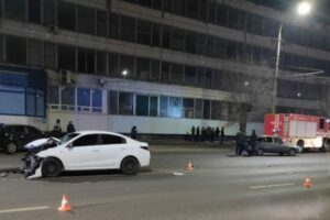 Следователи ищут свидетелей смертельной аварии в центре Волгограда