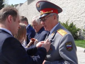 В Волгограде в честь Дня Победы раздадут 100 тыс. георгиевских ленточек