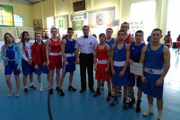 Волгоградские боксеры завоевали в Сальске 17 медалей