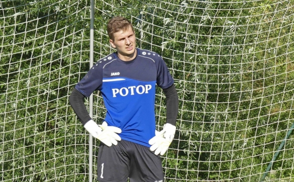 В волгоградский «Ротор» пришёл новый голкипер