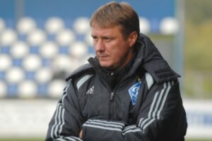 Главный тренер «Ротора» следит за чемпионатом родной страны