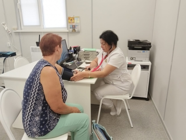 155 медиков начали работу в селах Волгоградской области