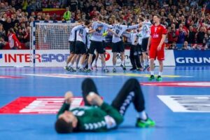 Сборная России по гандболу проиграла немцам на чемпионате Европы