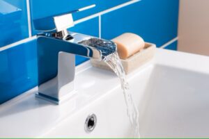 В Волжском на четыре дня отключат горячую воду