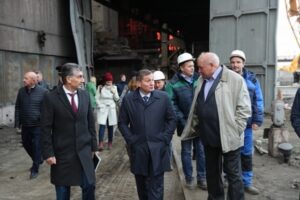 Бочаров заявил, что не оставит рабочих «Красного» наедине с проблемами