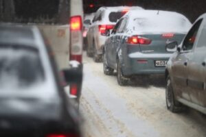 На Волгоградском мосту ДТП парализовали движение