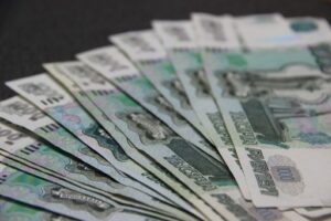 За фиктивную прописку иностранцев волгоградка заплатит 100 тысяч рублей