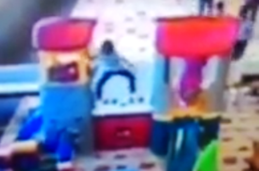 4-летний мальчик сломал ногу в торговом центре Волгограда