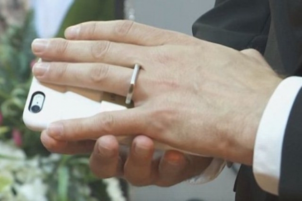 Безработный волгорадец избил мужчину и забрал его айфон