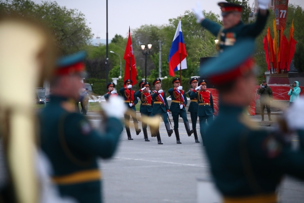 Вечерняя тренировка праздничного парада состоялась в Волгограде