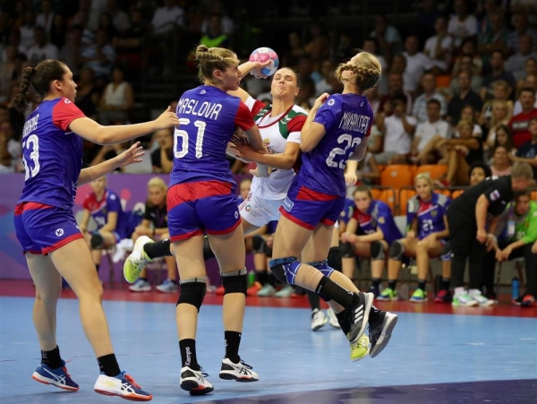 Молодежная гандбольная сборная России уступила в полуфинале ЧЕ