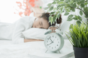 Ученые заявили, что недостаток сна может увеличить риск потери зубов