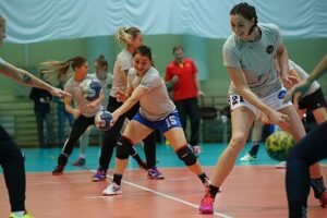 Женская сборная России по гандболу начала сбор в Новогорске