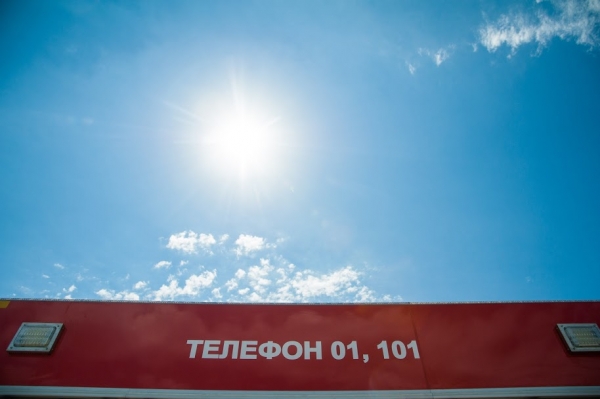 За сутки в Волгограде сгорели кирпичный гараж и торговый павильон с вещами