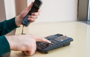 21-летний волгоградец за шутку о собственном ограблении может получить 2 года тюрьмы