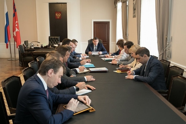 Бочаров поручил проработать инициативы жителей Волгоградской области