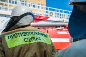 На севере Волгограда утром загорелась 5-этажка: есть жертвы