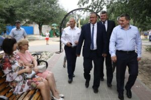 Андрей Бочаров и жители Котельниковского района определили векторы развития