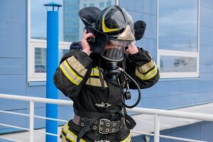 В Волгоградской области загорелся жилой дом