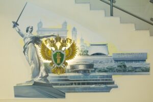 Избивший двух сотрудников роддома волгоградец идет под суд
