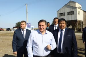 Глава региона Бочаров встретился с фермерами Ольховского района