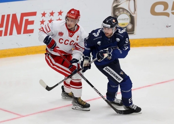 Российские хоккеисты не смогли выиграть домашний этап Евротура