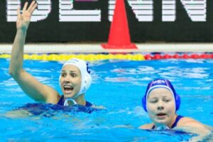 Российские ватерполистки потерпели поражение в Будапеште