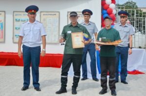 В Волжском 7 осужденных выпустили на свободу прямо в День колонии