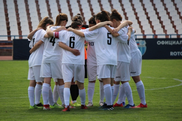 Волгоградские футболистки разгромили «Балтику»