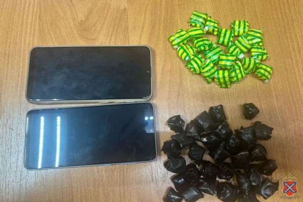 20-летний волгоградец пытался сбыть крупную партию наркотиков