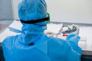 69 жителей Волгоградской области подверглись угрозе смертельного вируса