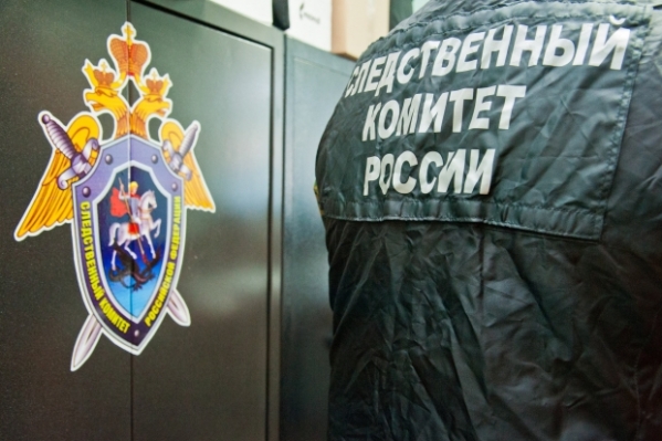 Житель Волжского обвиняется в ограблении двух подростков