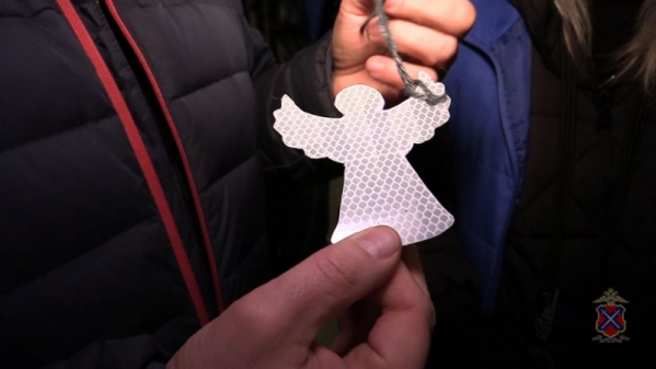 В Волгограде прошел флешмоб «Ангелы безопасности»