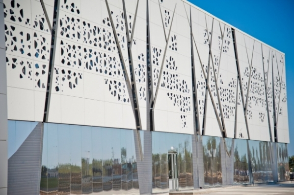 Перед волгоградцами выступит солист группы «Корни» Александр Бердников