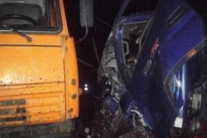 В Волгоградской области столкнулись два грузовика