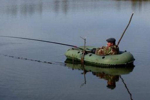 Волгоградец оплатил долг после ареста спиннингов